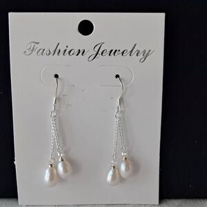 8 pairs Dangle pearl earrings Nwt